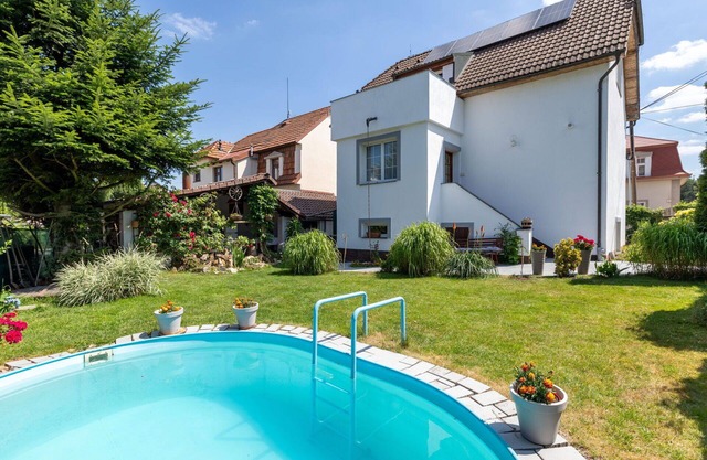 Wonderful villa for 4 guests with WIFI, private pool, TV and patio