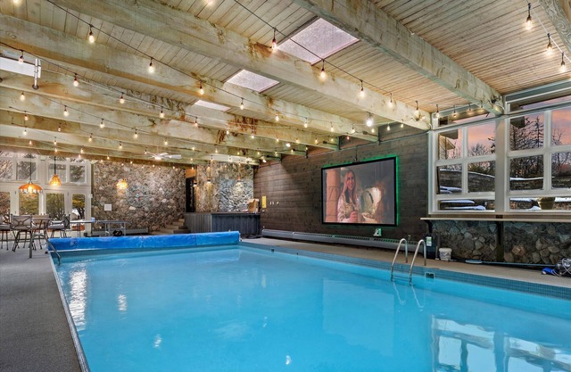Wooded Hills/Indoor Pool/Hot Tub/Arcade