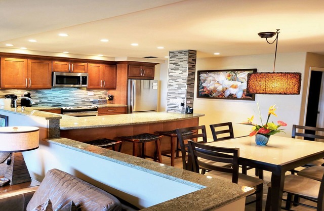 WOW! "BEST IN CLASS" POSH NEW REMODEL! 2 BR/2 BA-SLEEPS 9 - 6 BEDS-Great Views!