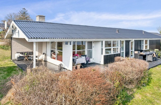 "Wrage" - from the sea by Interhome