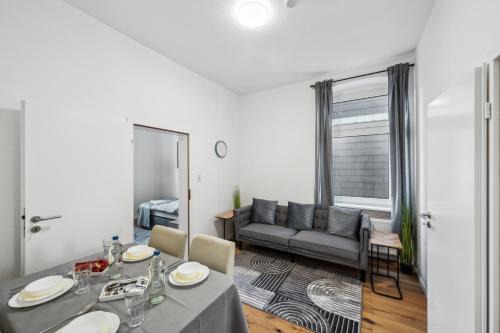 Wupper Home I, Top Lage Ideal für Geschäftsleute, Monteure, Familien, 3 Zimmer, Smart-TV
