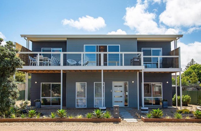 Xanadu - Aldinga Beach - C21 SouthCoast Holidays