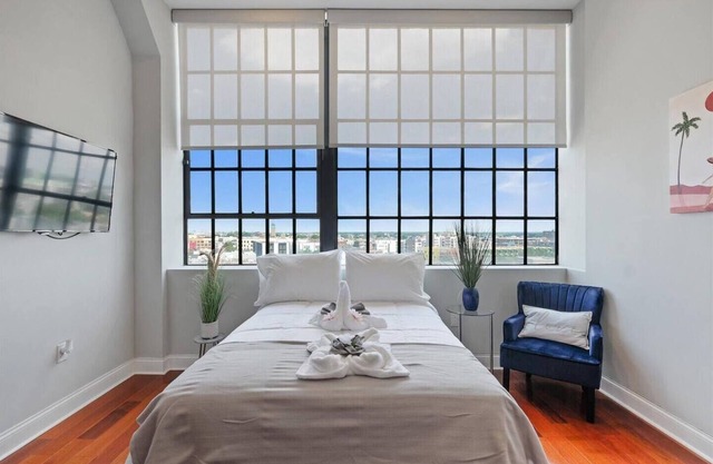 XL Studio - Luxury Studio Near Center City