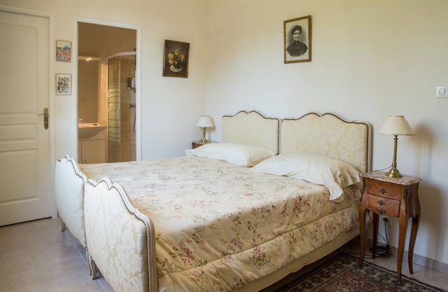 Yellow room: Louis XV decor overlooking south-facing garden