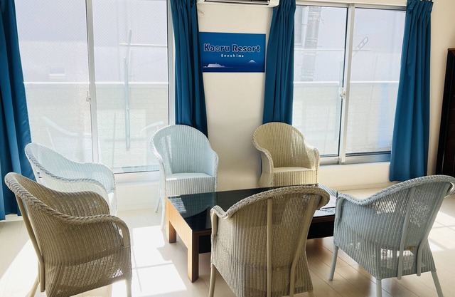 You can relax in a spacious and relaxing atmosphere in a private building. Conveniently located near Enoshima Kamakura sightseeing. Two bicycles are available for rent free of charge. Local gourmet food, cafes, and the Enoshima illumination at night are a