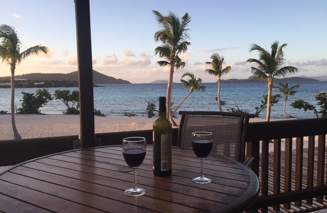 Your Perfect Beachfront Condo in Paradise - Sapphire Beach - Corner Unit