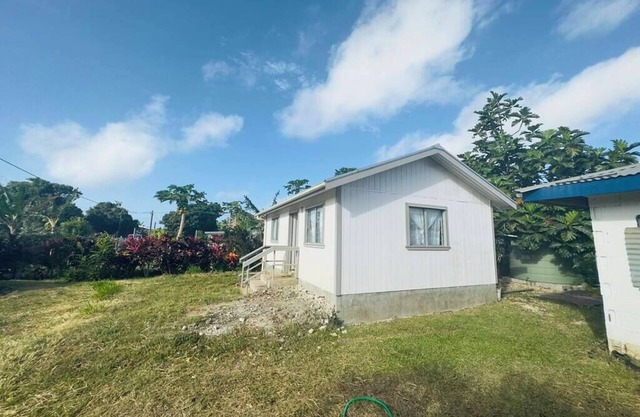 Your very own private cottage! 10 minutes drive into town.