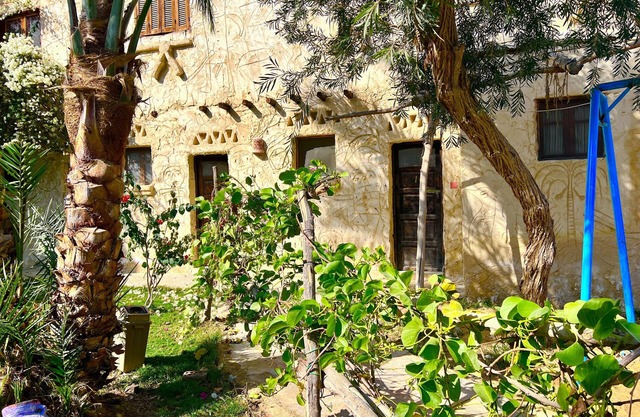 Zad Elmosafer Guest House
