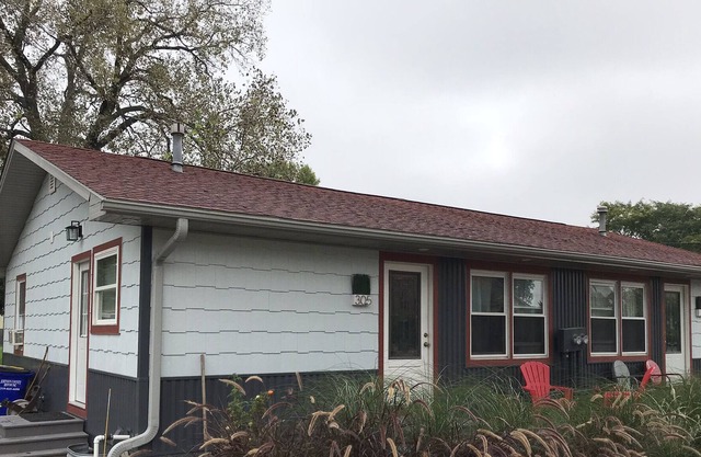 Zeller Oasis - 15 min to U of I Hospital & Kinnick Stadium