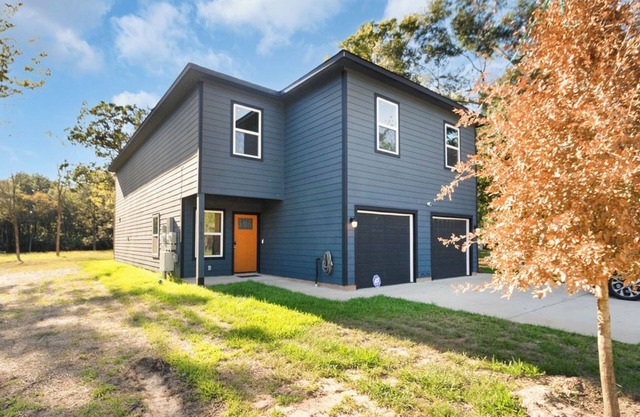 Zen Estates-Townhome for Small Group 3Br Modern Retreat Near Lake Conroe!