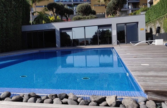 Zen Pearl-Luxury condo with pool