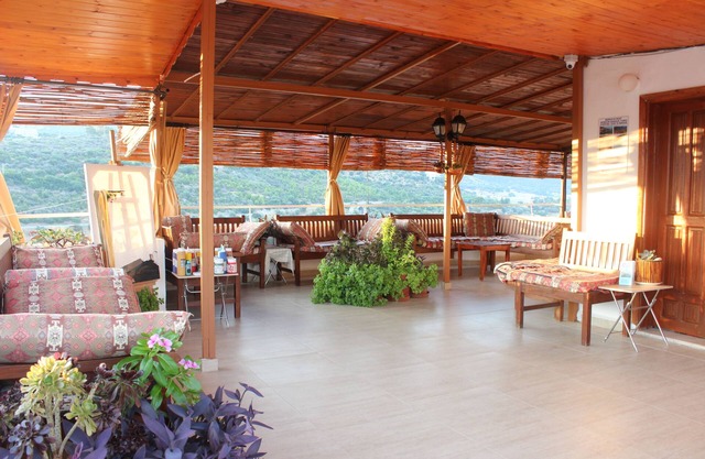 Zeybek 2 Pension & Apart