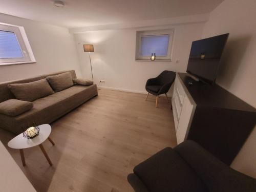 Zimmer im Souterrain mit eigenem Bad