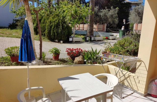 Zinovia One-Bedroom Apartment with Garden View