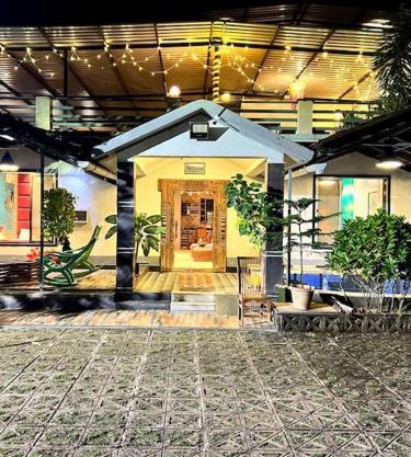 Zio Asmara- Peacefull terrace settings, Pool, BBQ