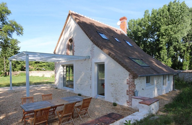 ZOO OF BEAUVAL & CASTLES OF THE LOIRE: THE GRID OF THE PARK OF THE CHATEAU DES NOUIES