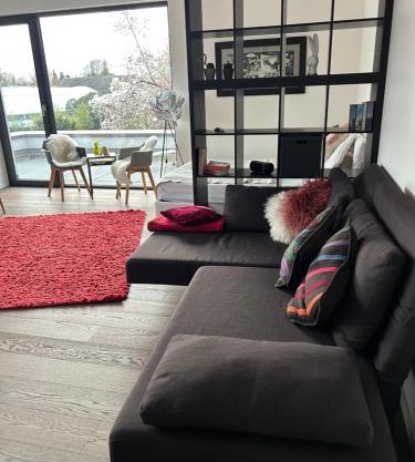 Zum EM Stadion zu Fuß - Luxus im Grünen