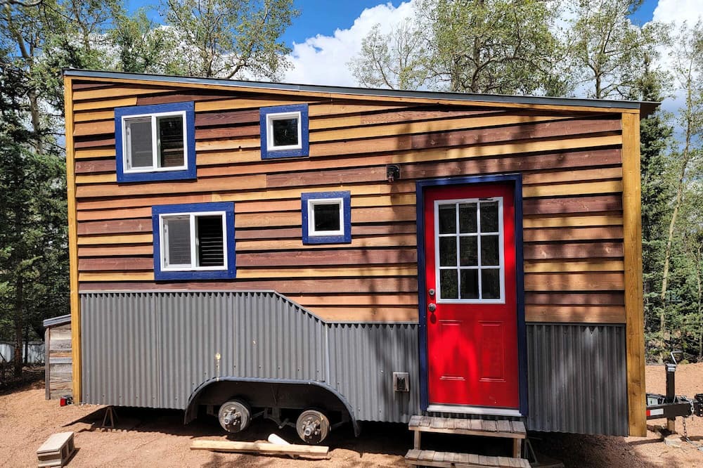Cripple Creek Cabin | NEW Lovable Mountain Tiny Home near Cripple Creek