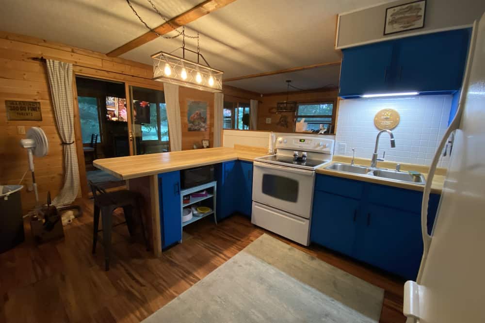 Chetek House | Come join us at the Nut Hut!