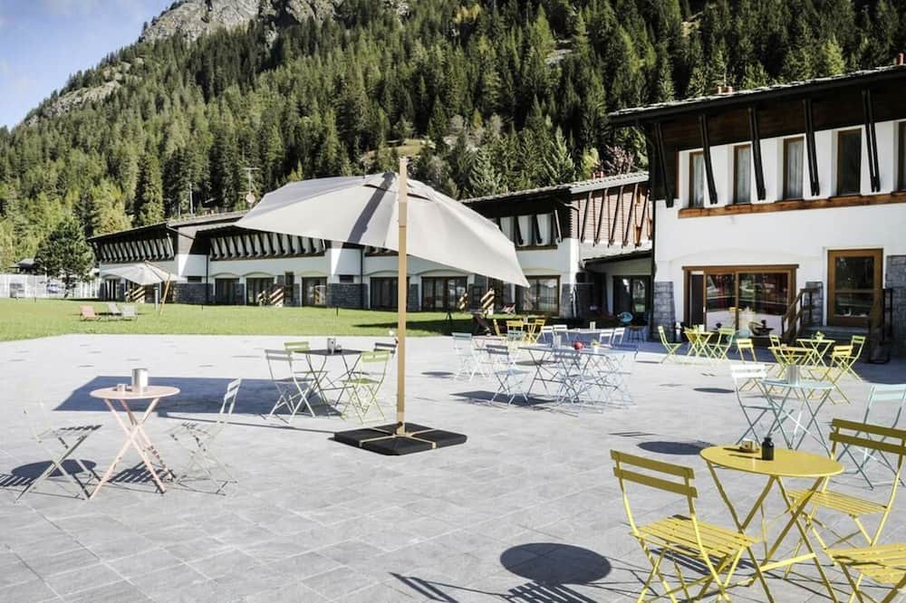 Gressoney-Saint-Jean Apartment | Residence in Gressoney-saint-jean with 1 bedrooms sleeps 3