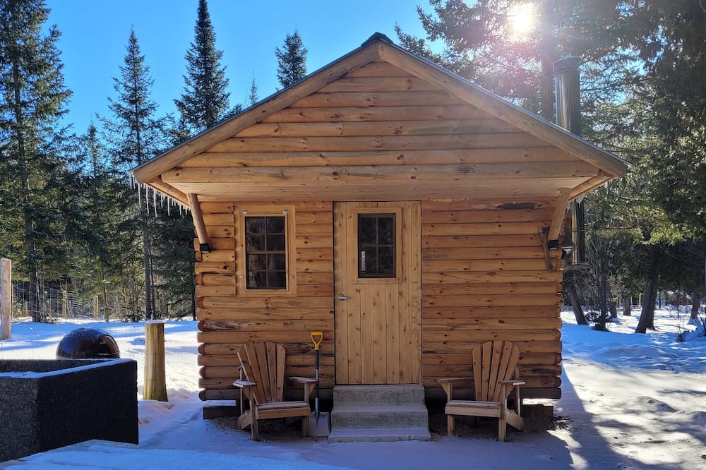 Markdale Cabin | Wood cabin by the river