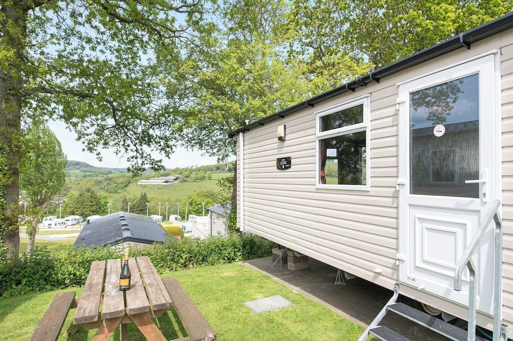 Bridport House | 2 bedroom accommodation in Charmouth