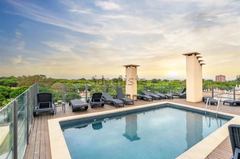 Fornos Condo | Apartment with pool near the beach. Pets accepted.