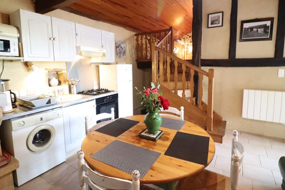 Maurs Cottage | Gite Maurs, 2 bedrooms, 4 persons
