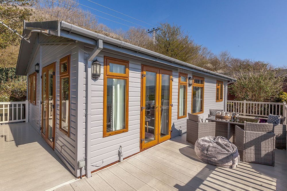 Rhyd-y-foel Cabin | 2 bedroom accommodation in Abergele