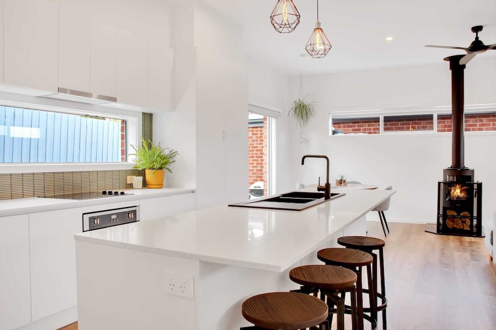 Belmont House | Alanas Place I Modern Townhouse