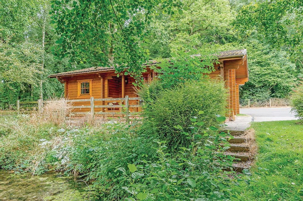 Ledbury Cabin | 2 bedroom accommodation in Ledbury