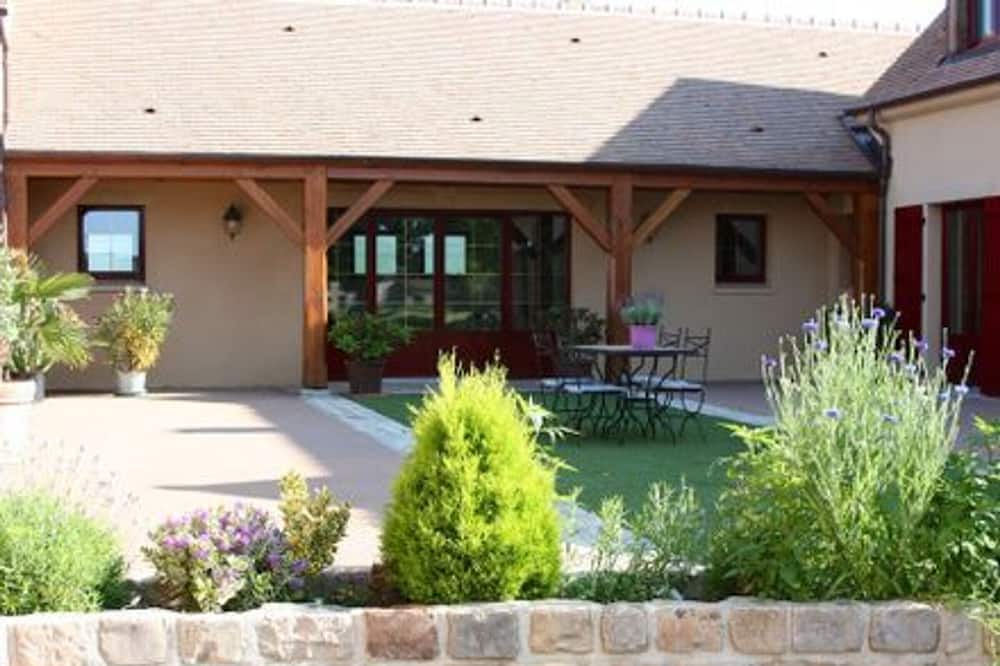 Pouligny-Notre-Dame Bed & Breakfast | Guestroom Pouligny-Notre-Dame, studio flat, 6 persons
