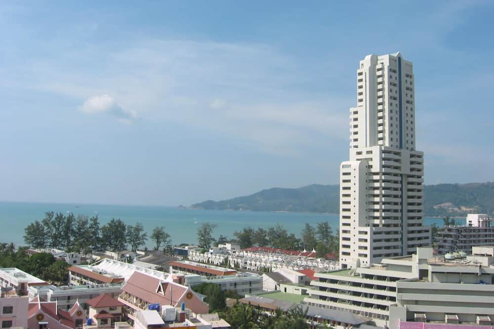 Patong Apartment | Patong Tower Condo- prime location, pool, 150m to beach!