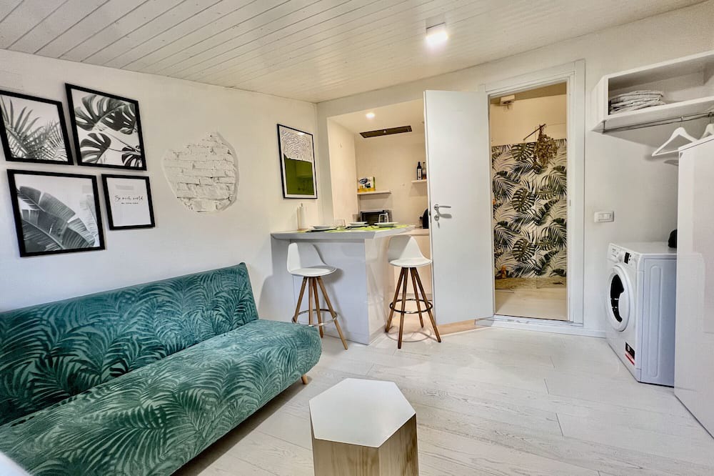 Bergamo Apartment | Attic Apartment "Piccolo Rifugio Bergamo" with Shared Terrace & Wi-Fi