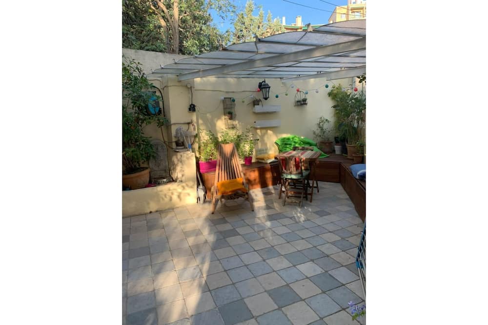 Perier Bed & Breakfast | Studio Perier with garden - Vélodrome 15 mns bus