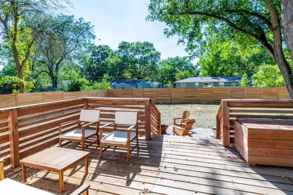 Columbia House | Remodeled and centrally located home in Columbia