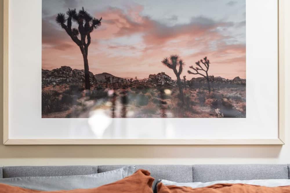 Santa Barbara Cottage | Chic Cactus Cottage w/ Hot Tub & Bikes by Downtown