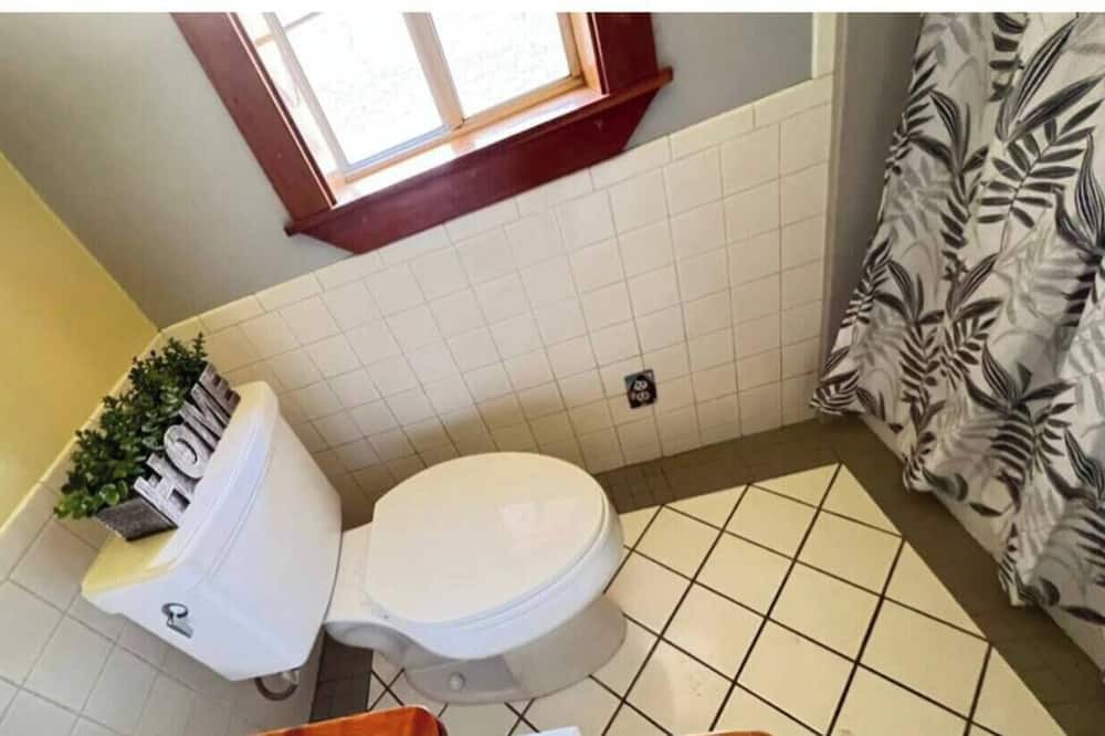 La Sierra House | Charming , peaceful home on a large piece of property!