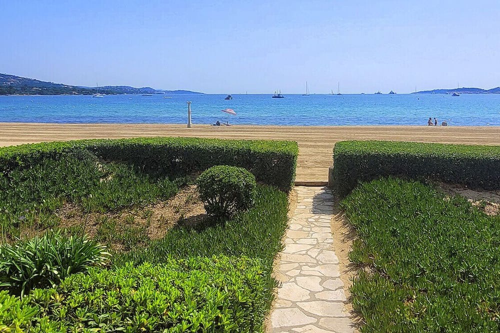 Port Grimaud Apartment | Luminous cozy cocoon with view of the gulf