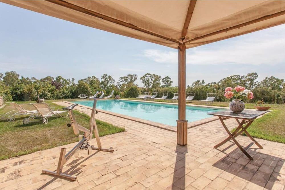 Montalto di Castro Apartment | Apartment "Casale Cacciata Grande Asia" with Shared Pool & Wi-Fi