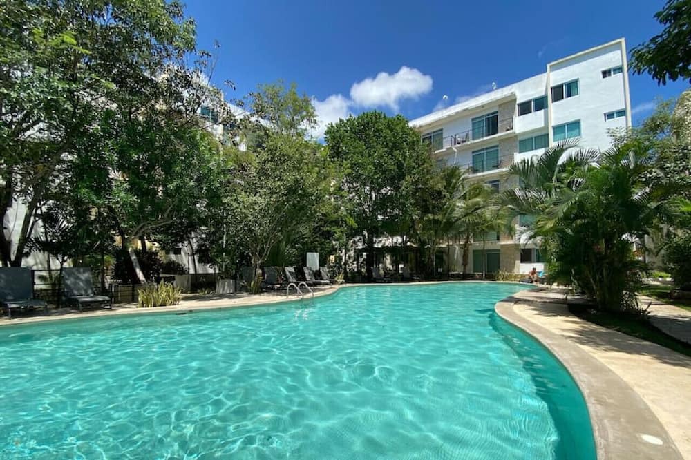 Puerto Juarez Apartment | Charming 2BD PH w/Large Terrace Great for Families
