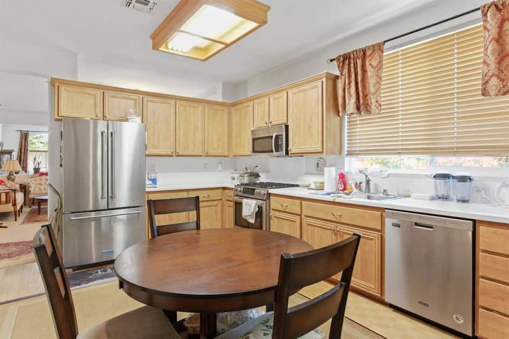 Covell Park House | Freshly updated house in north Davis