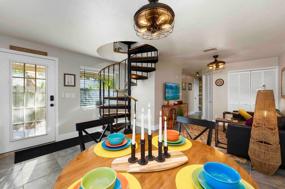 Crescent Beach Villa | Private River View Balcony- King Bed-Near Beach