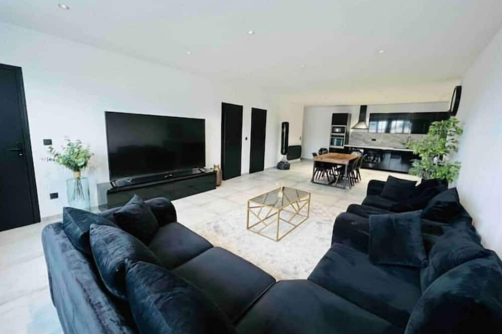 Livry-Gargan Apartment | Très Grand Appartement / Sauna / Charles de Gaulle