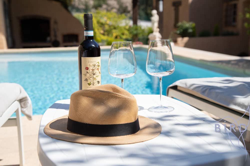 La Croix des Gardes Apartment | APART VILLA ATYPICAL SEA VIEW AND SWIMMING POOL