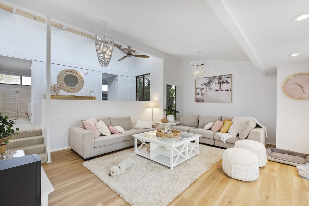 Shelly Beach House | Beautifully Renovated Beach Cottage Backing Onto Shelly Beach Golf Course