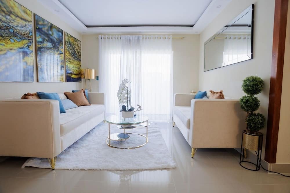 San Francisco de Macoris Apartment | Lovely 3-bedroom apartment in San Francisco de Macorís with AC, WiFi