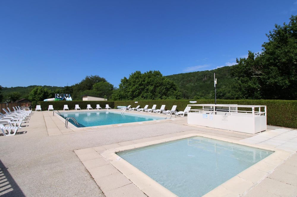 Arnac Cottage | Gite Arnac, 1 bedroom, 4 persons