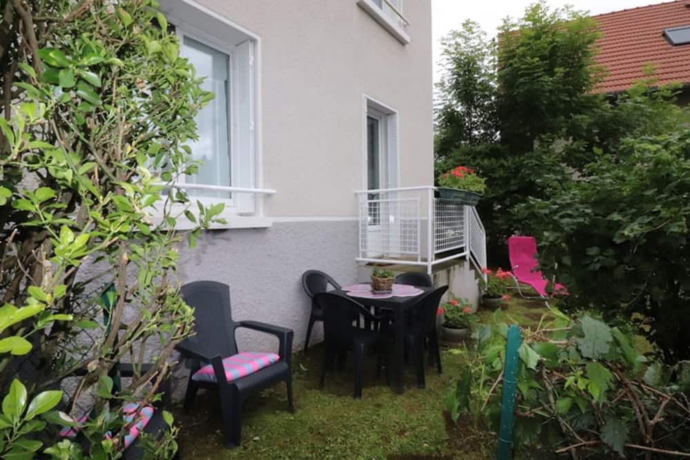 Aurillac Cottage | Gite Aurillac, 1 bedroom, 4 persons