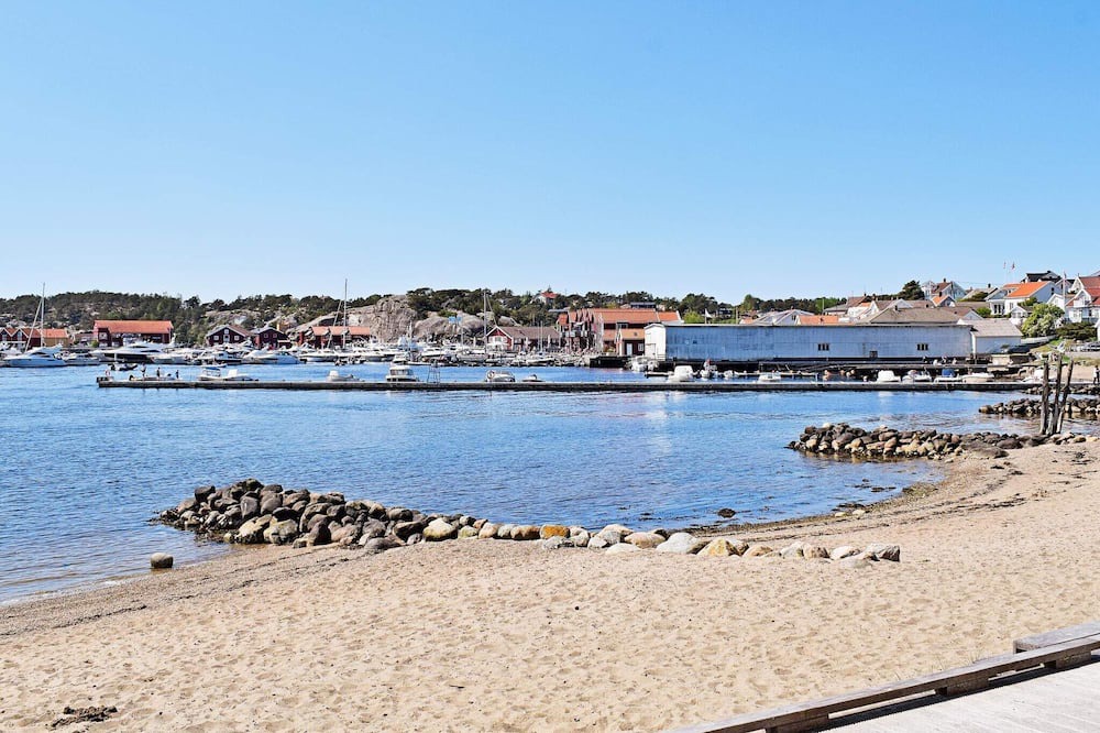 Hvaler House | 12 person holiday home in Skjærhalden